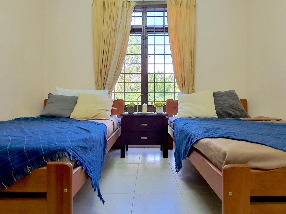 Melaka Afamosa Villa With Private Pool For 10 Pax Alor Gajah Exterior photo