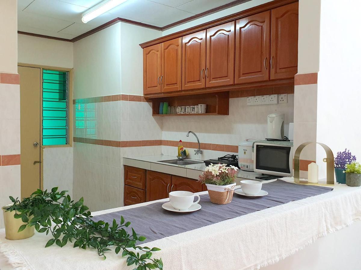 Melaka Afamosa Villa With Private Pool For 10 Pax Alor Gajah Exterior photo