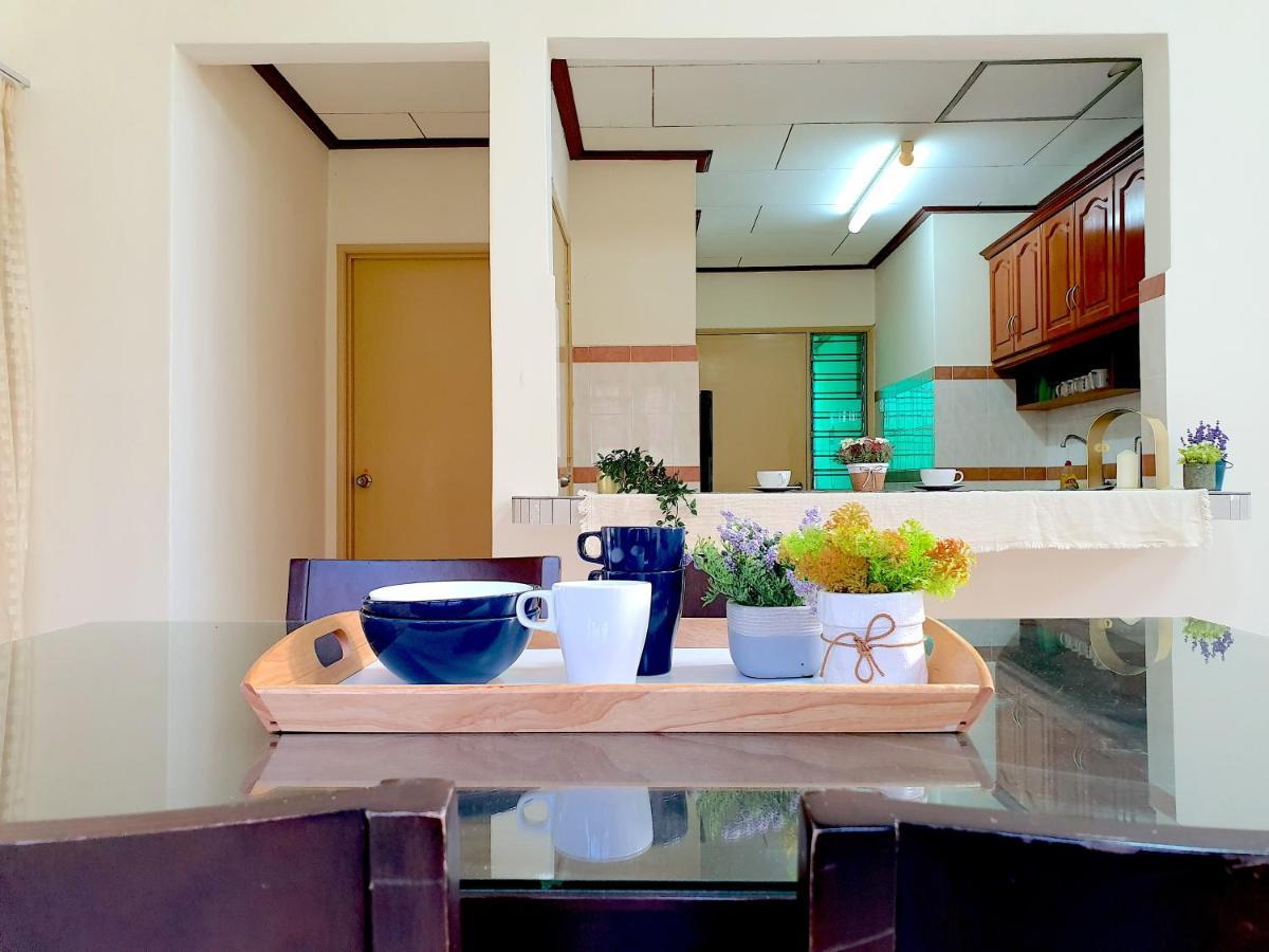 Melaka Afamosa Villa With Private Pool For 10 Pax Alor Gajah Exterior photo
